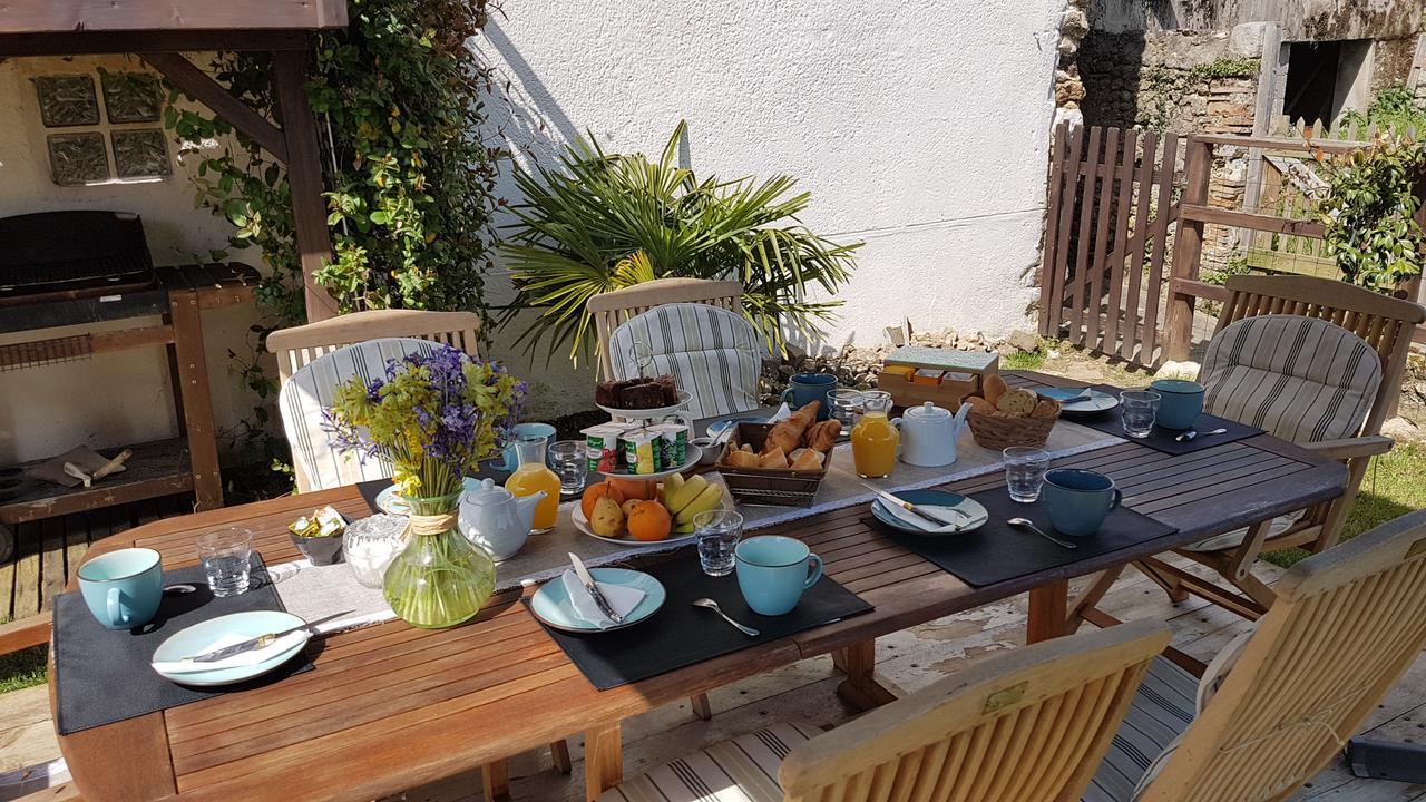 Bed and Breakfast La Belmontaise Beaumont-sur-Sarthe Экстерьер фото