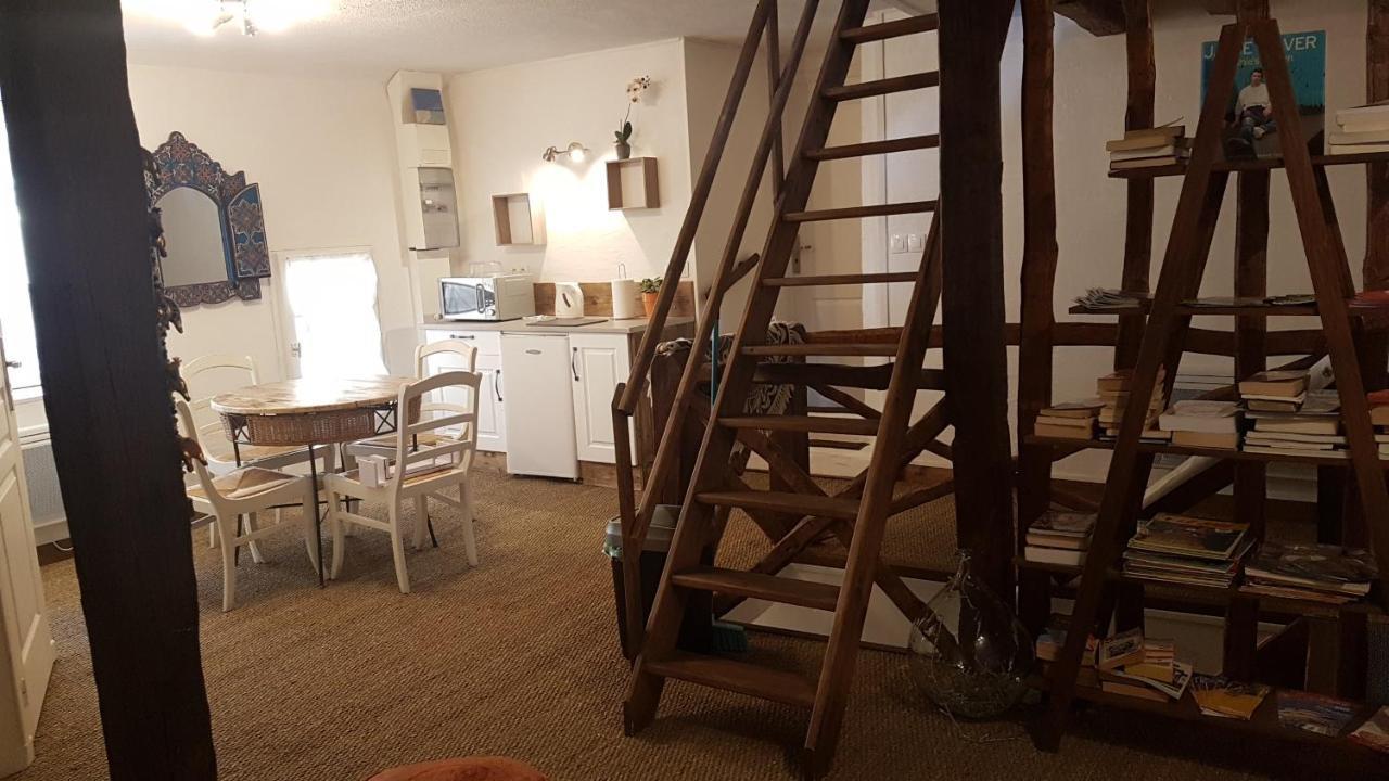 Bed and Breakfast La Belmontaise Beaumont-sur-Sarthe Экстерьер фото